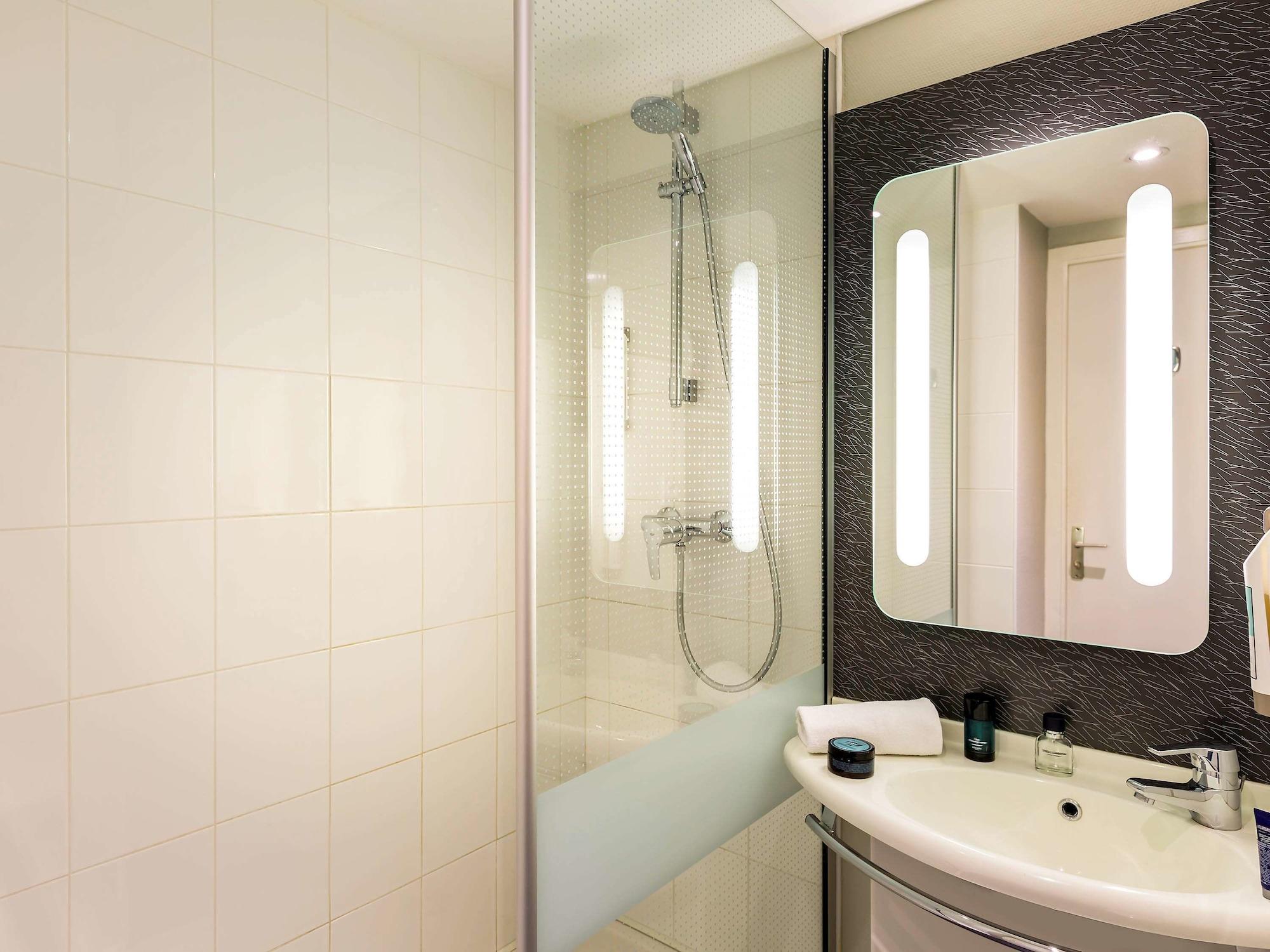 Ibis Roscoff Hotel Exterior photo
